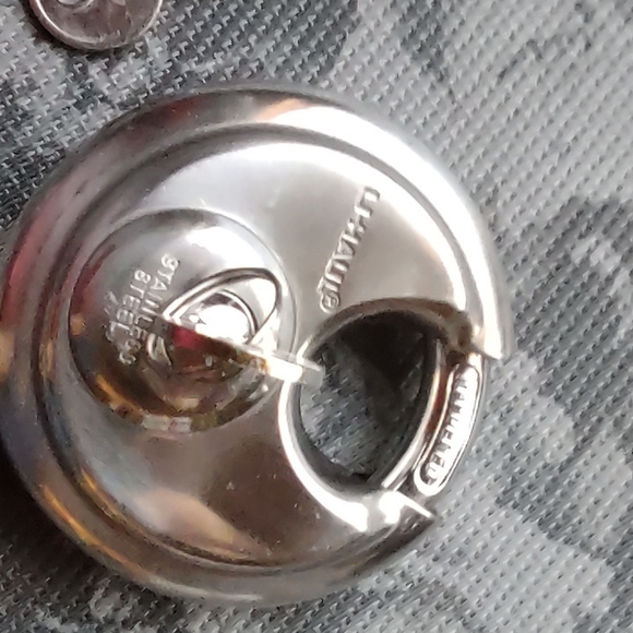 Storage lock with two keys - Picture 2 of 5